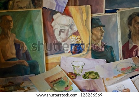 Watercolor paintings and oil paintings. Art educational works.