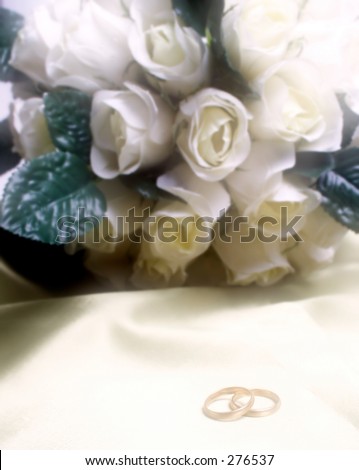 wedding bands with white roses