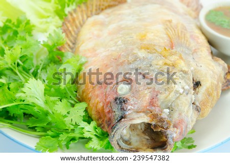 grilled fish Mixed with salt , thai food
