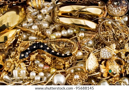 diamond gold jewelry precious pearl necklace ring background