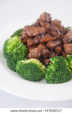 Stir fried beef with broccoli