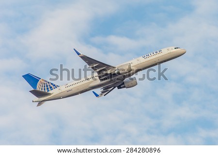 NEW YORK - NOVEMBER 2: Boeing 757 United Airlines takes off from JFK Airport on November 2, 2013 in New York, NY. Boeing 757 was designed to replace Boeing 727 and entered service in 1983.