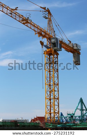 Lifting crane used at site of Concrete bridge across Chaophraya river under-construction