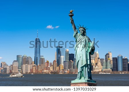 The Statue of Liberty over the Scene of New york cityscape river side which location is lower manhattan,Architecture and building with tourist concept Foto stock © 