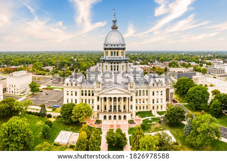 Drone view of the Illinois State Capitol, in Springfield. Illinois State Capitol houses the legislative and executive branches of the government of the U.S. state of Illinois Foto d'archivio © 