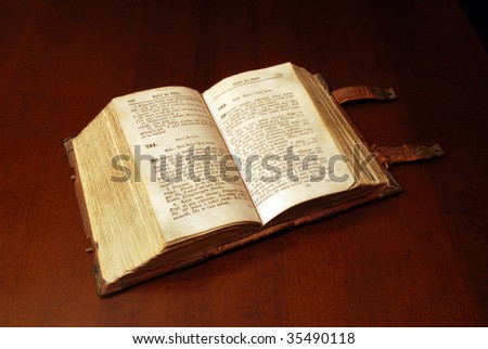 Version of the eighteenth century the Sacred Bible