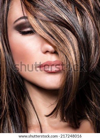 Closeup portrait of stylish gorgeous super model, beautiful makeup and glossy brown hair, luxury hairstyling salon