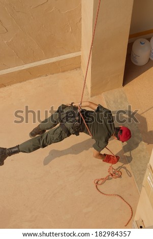 abseiling demonstration in disaster plan.