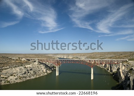 Overlook view of the Pecos River and Bridge.