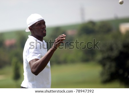 SLAVKOV U BRNA, CZECH REPUBLIC - MAY 29: Jamaica\'s sprinter Usain Bolt starts the golf tournament of celebrities in Slavkov u Brna, Czech Republic on May 29, 2011.
