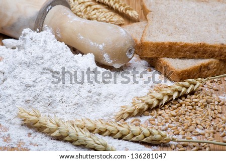 Wheat grains and wheat flour.Grain And Cereal Products