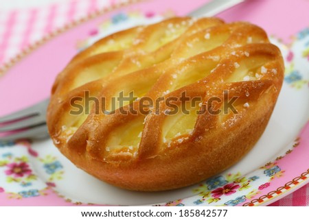 Custard pie, close up
