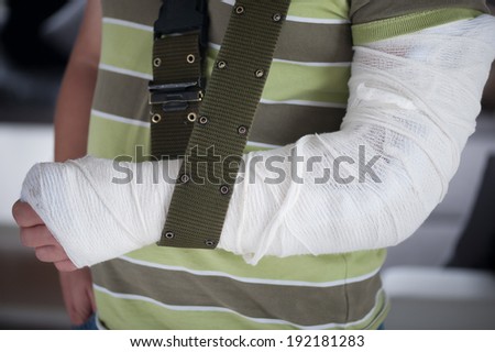 Broken hand - hand patient in hospital and home