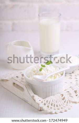 milk product: cottage cheese, sour cream, cream, milk