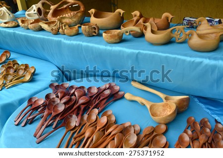 Sale of wooden economic products at fair of national creativity