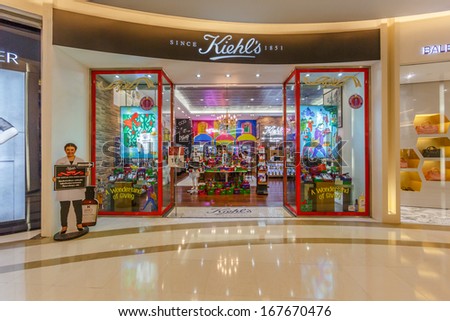BANGKOK - DECEMBER 5 : Kiehl\'s shop at Siam Paragon on Dec 5, 13. It is an American cosmetics brand retailer that specializes in making premium skin, hair, and body care products.