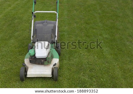 Self-propelled lawnmower.
