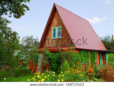 Country house with a plot of land