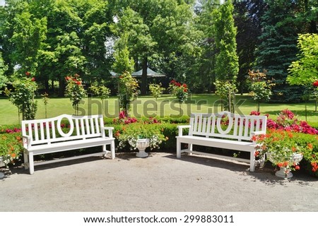 Bench in garden - Villa Edward Herbst , museum - beatiful garden