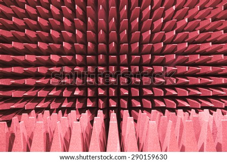 Anechoic wall for electromagnetic or sound test chamber