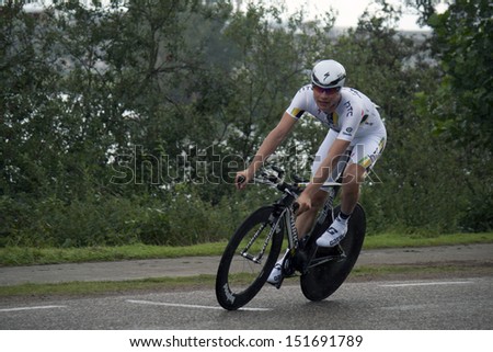 ROERMOND, HOLLAND - AUGUSTUS 12 : Proffesional cyclist  from team HTC High road  during time trial of Eneco cycling tour August 12, 2011 in Roermond, Holland.