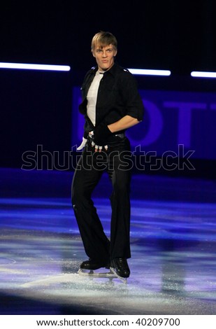 PARIS - OCTOBER 18: Tomas VERNER of Czech Republic performs at Gala event of the ISU Grand Prix Eric Bompard Trophy at Palais-Omnisports de Bercy October 18, 2009 in Paris, France.