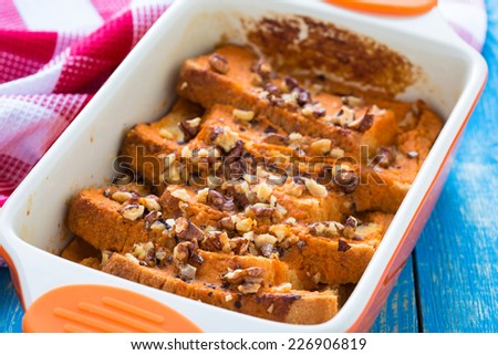 Pumpkin bread pudding, bread based pumpkin holiday dessert