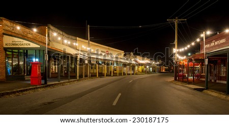 MALDON - JUNE 27: A quiet winter\'s evening in High St Maldon, Victoria, Australia on June 27 2014
