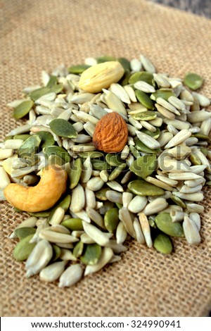 Combination of mixed nut, walnut, cashew nut, sunflower seeds, pumpkin seeds