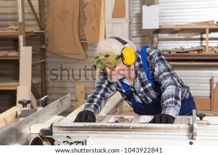 Carpentry workshop manual