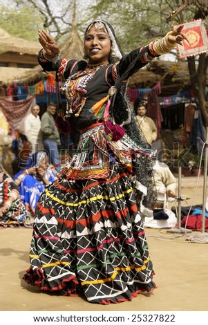 DELHI, INDIA - FEBRUARY 12: Tribal dancer at the Sarujkund Fair near Delhi, India on February 12, 2009