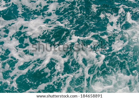 Water splash from back of boat