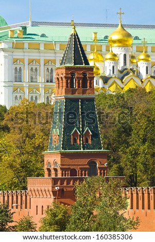 Second Anonymous (Nameless) tower of Kremlin fortress and Blagoveshchenskiy (Annunciation) cathedral in Moscow, Russia.