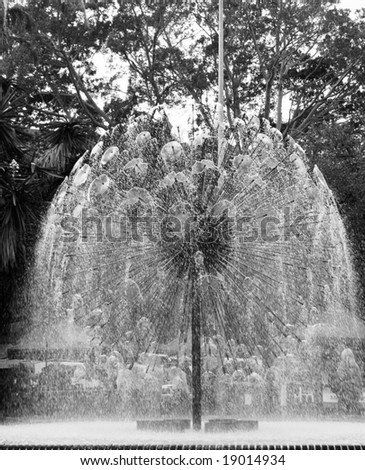 sydney\'s famous kings cross fountain