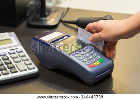 Credit Card Machine In Store