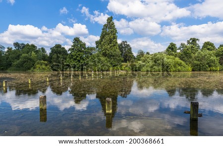 View of Serpentine lake in Hyde Park in the summer, London, UK