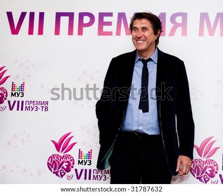 MOSCOW - JUNE,5: Musician BRYAN FERRY (Roxy Music). Press Conference Muz-TV Award 2009 at Olimpiisky Stadium. June 5, 2009 in Moscow, Russia.