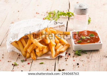 Fried potatoes, fast food