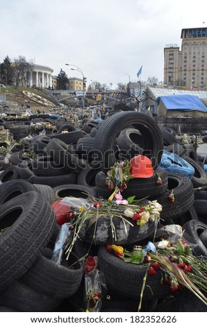 KIEV, UKRAINE -MAR 17, 2014: Downtown of Kiev.Barricades.Rio t in Kiev and Western Ukraine.March 17, 2014 Kiev, Ukraine