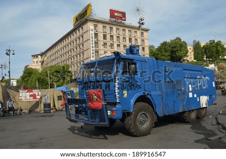 KIEV, UKRAINE - APR 29, 2014: Downtown of Kiev Police  transport on the main street. Putsch of Junta in Kiev. Kiev.April 29, 2014 Kiev, Ukraine