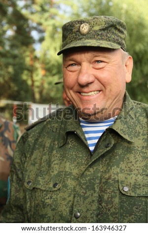 KOSTROMA REGION - AUG 26: Vladimir Shamanov (Commander-in-Chief Russian Airborne Troops) during Command post exercises with 98-th Guards Airborne Division, Aug 26, 2010 in Kostroma region, Russia.
