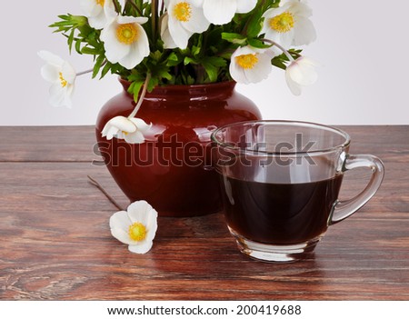 White flowers and tea