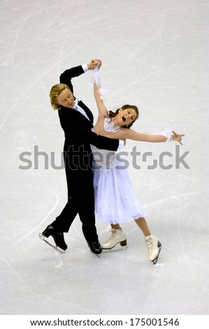 TURIN, ITALY-FEBRUARY 18, 2006: Melissa Gregory and Denis Pethukov competing during the Couple Figure Ice Skating during the Winter Olympic Games of Turin 2006.