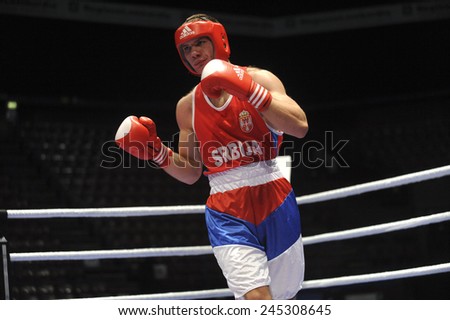 MILAN, ITALY-SEPTEMBER 05, 2009: non professional boxe match jovanovic vs masliy of the boxe amateur world championship, in Milan