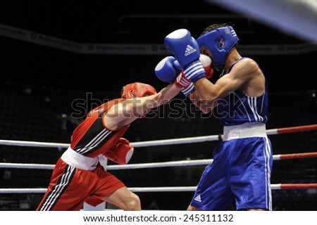 MILAN, ITALY-SEPTEMBER 05, 2009: non professional boxe match ablizimov vs alwadi of the boxe amateur world championship, in Milan