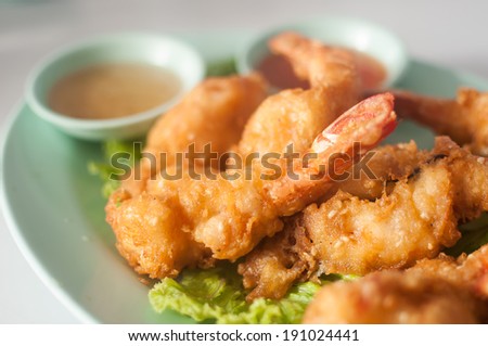 Tempura Shrimps (Deep Fried Shrimps) with sweet sauce