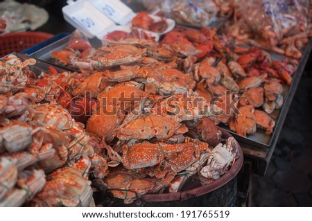 Steamed sea crab on a stall in the market.