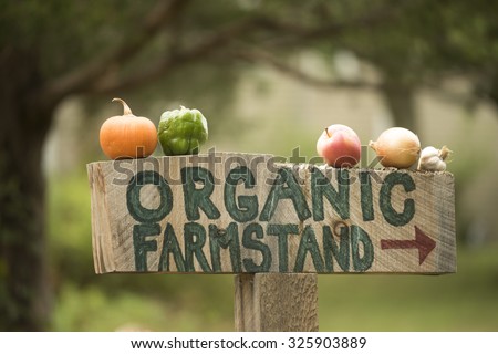 Organic farm stand sign
