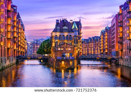 Foto Bild Speicherstadt bei Nacht in Hamburg