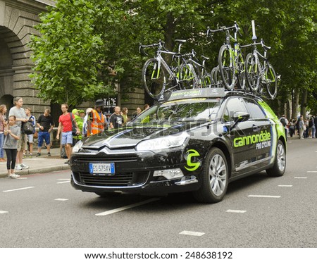 LONDON, UNITED KINGDOM - JULY 7: a Cannondale team car on Stage 3 of the Tour de France on July 7, 2014 in London, United Kingdom. The TDF is the world\'s most famous cycling race.